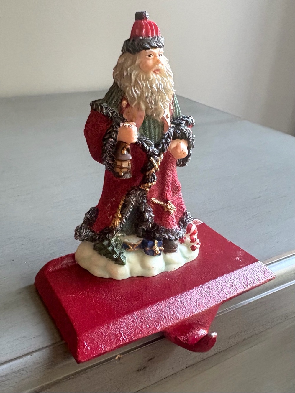 VTG 90s Cedar Creek Collection Stocking Hanger Set Santa Cast Iron Kirkland's - Picture 3 of 10